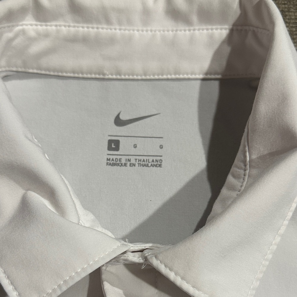 Nike Men's White Polo with Red Logo - Picture 2 of 6